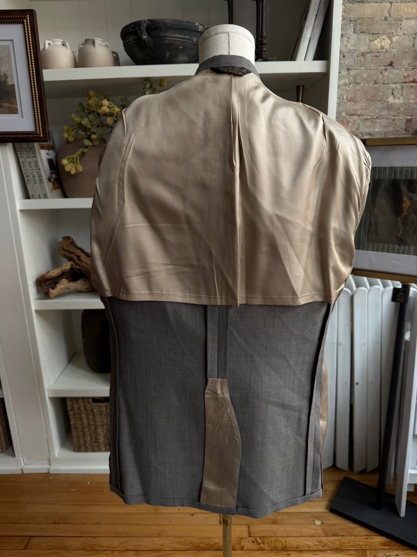 80s Allyn St George lightweight wool blazer. Made in the USA