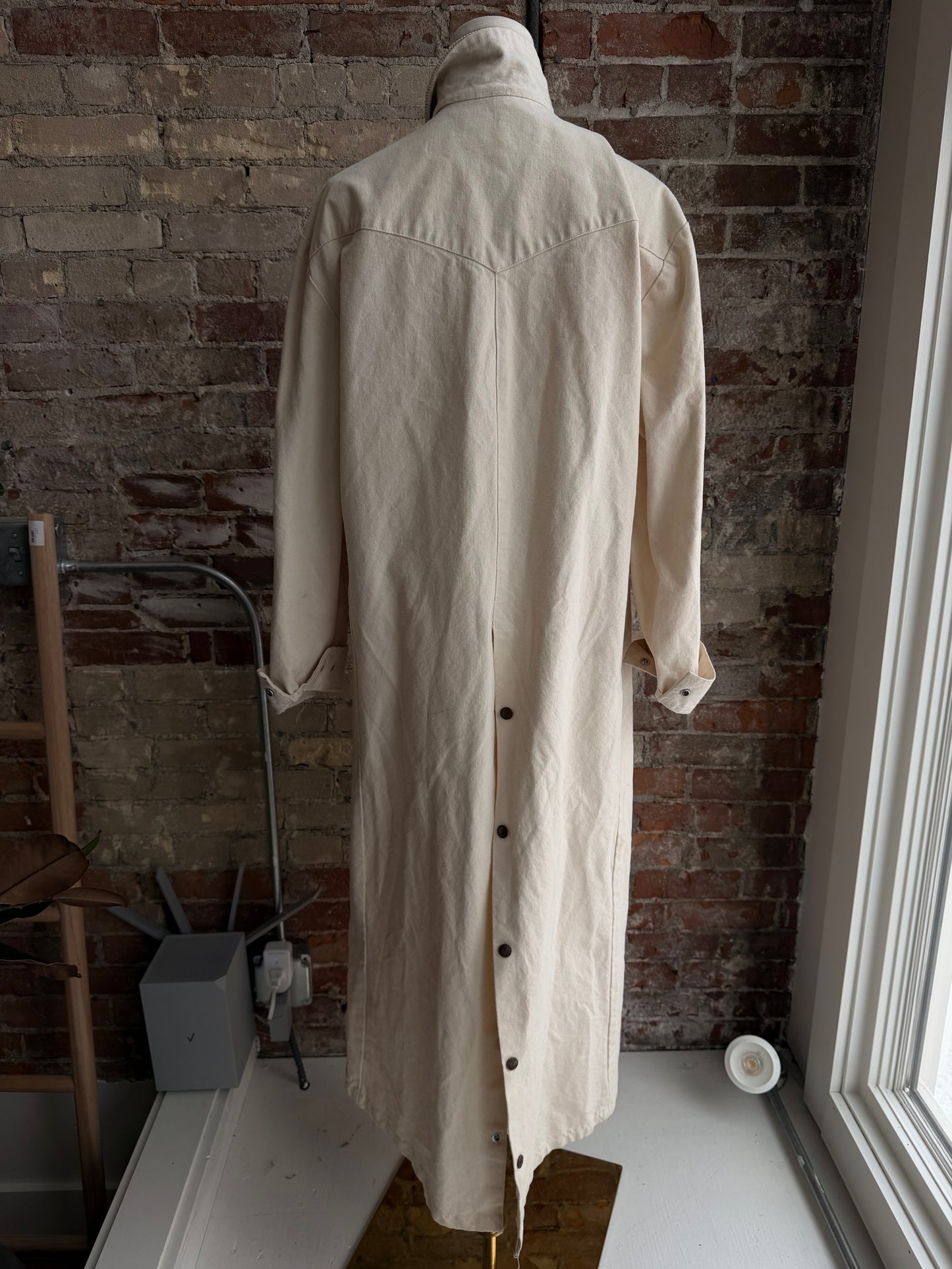 80s American West cream duster with corduroy collar. Made in USA