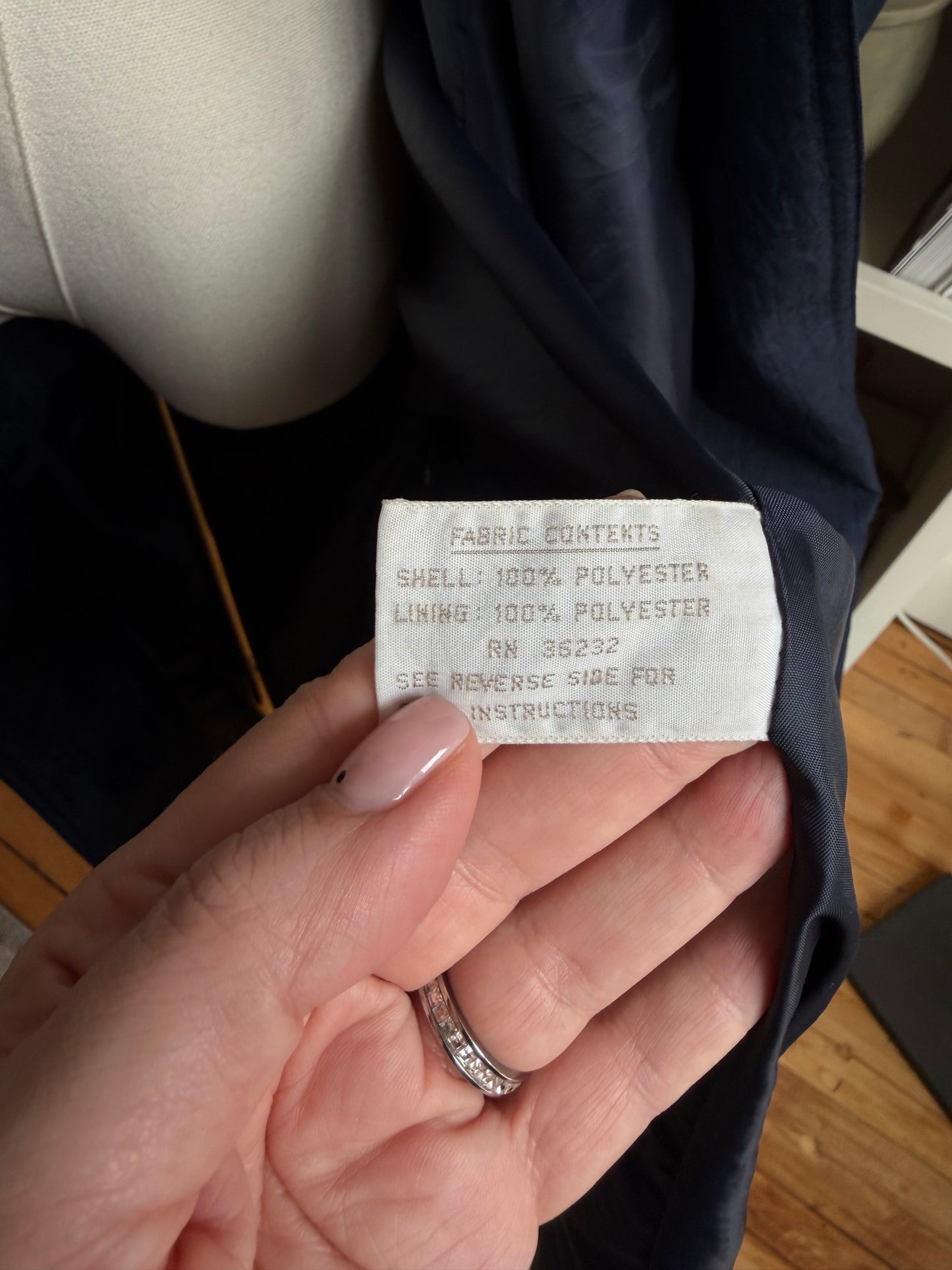 90s Club 5’4’ Petite navy light weight trench.