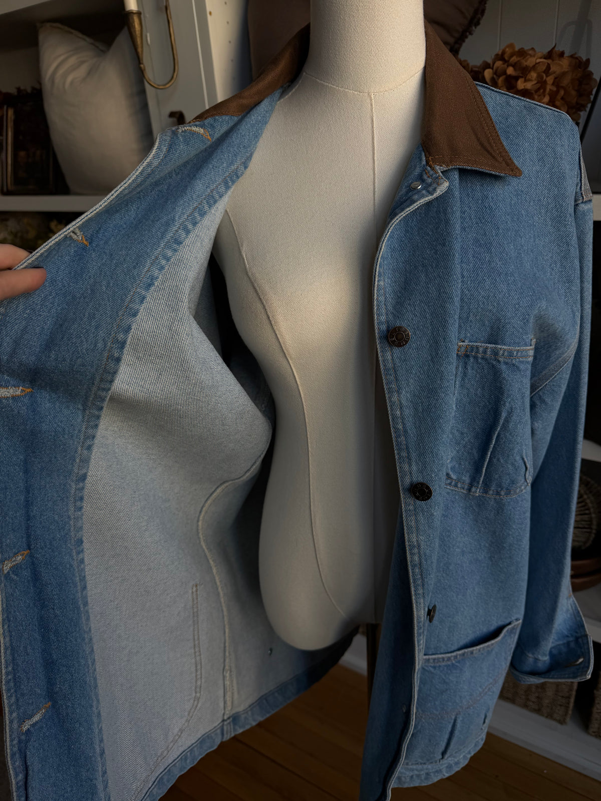 90s Sunbelt denim chore coat. Fits M-L