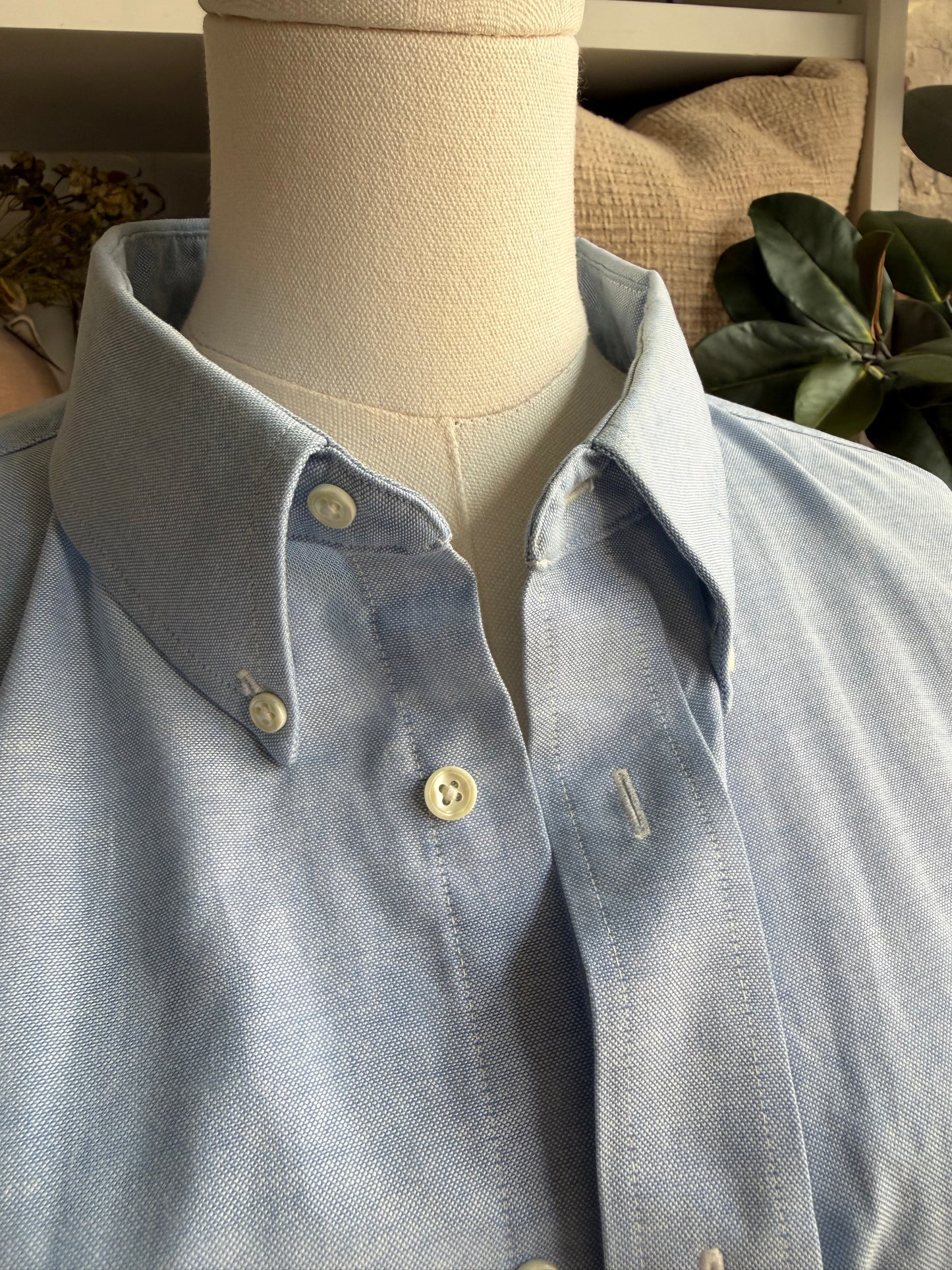 90s Haggar blue Oxford. Made in Mexico