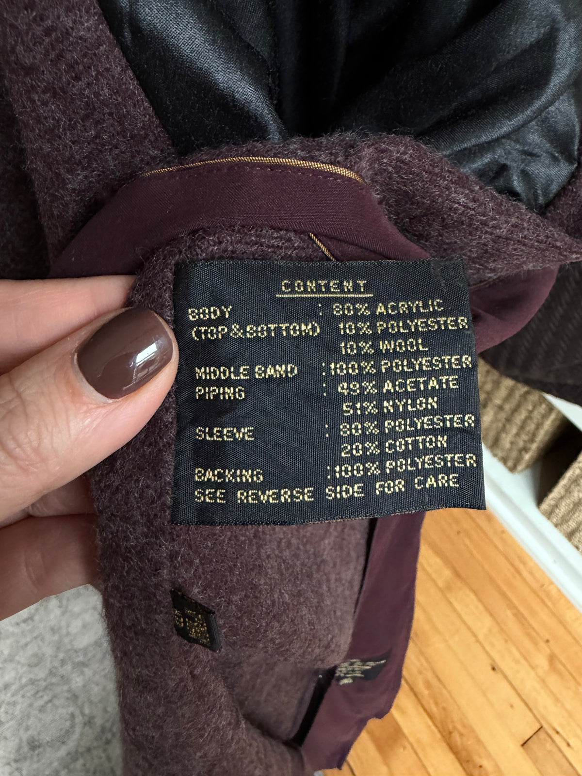 90s Fleet Street burgundy trench. Fits M-XL