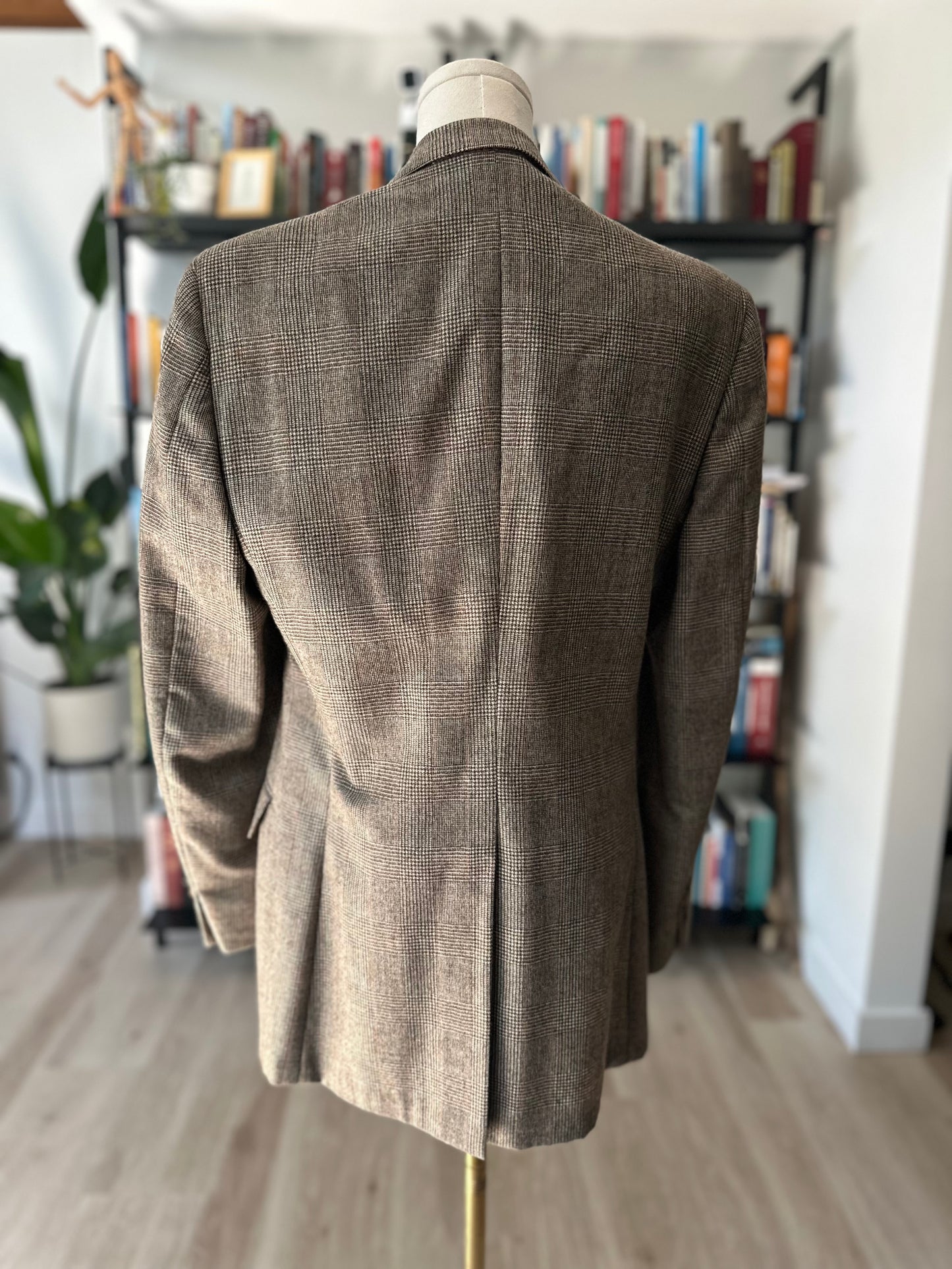 70s/80s Cartier Collection by Botany 500 wool tweed blazer. Made in the USA