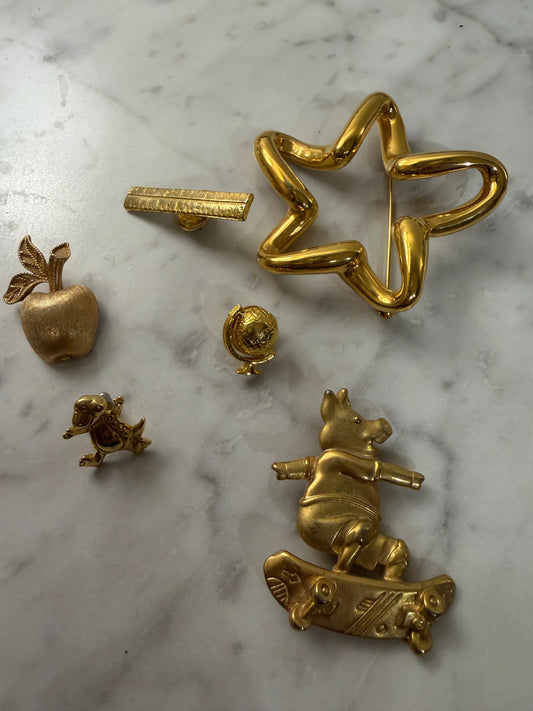 Back to school brooch pack