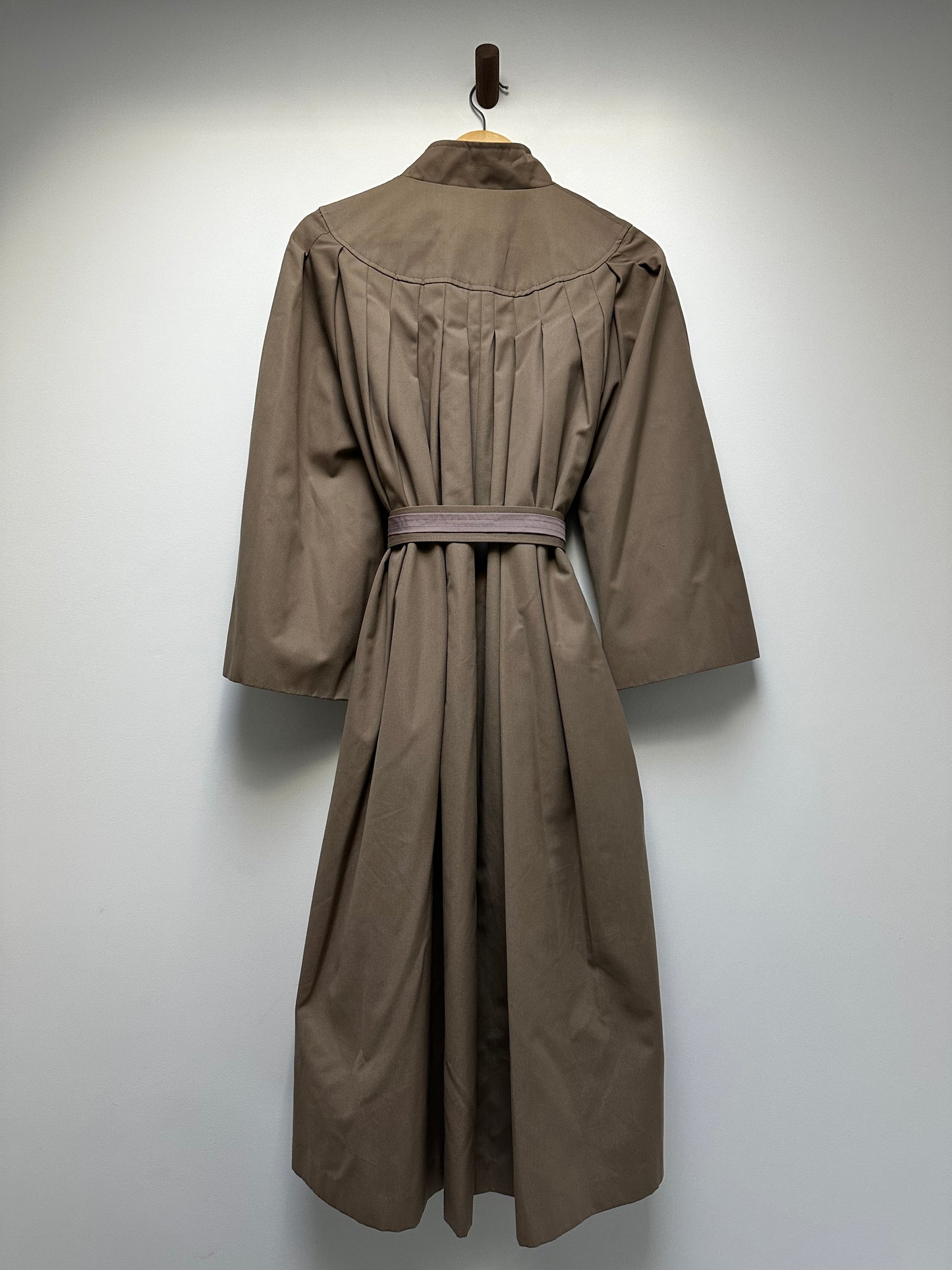 Vintage pleated trench