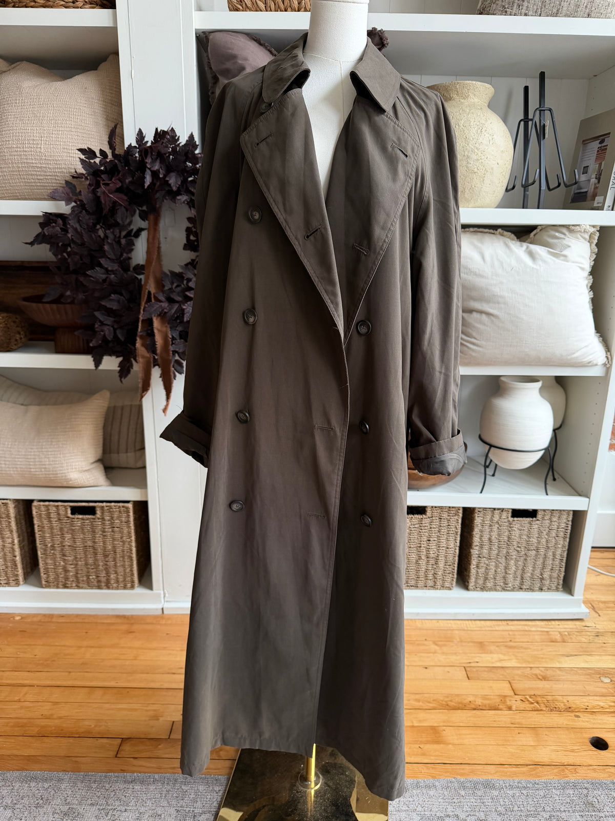 90s Ralph by Ralph Lauren brown trench. Fits M-XL tall