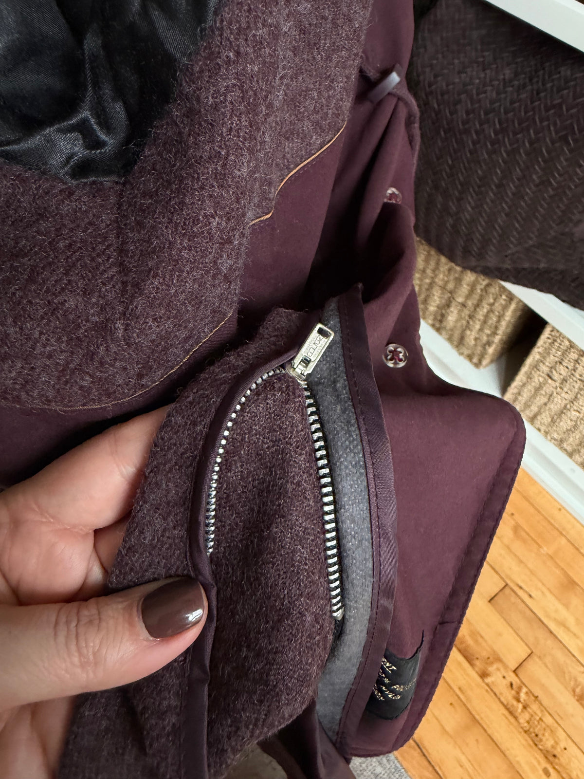90s Fleet Street burgundy trench. Fits M-XL