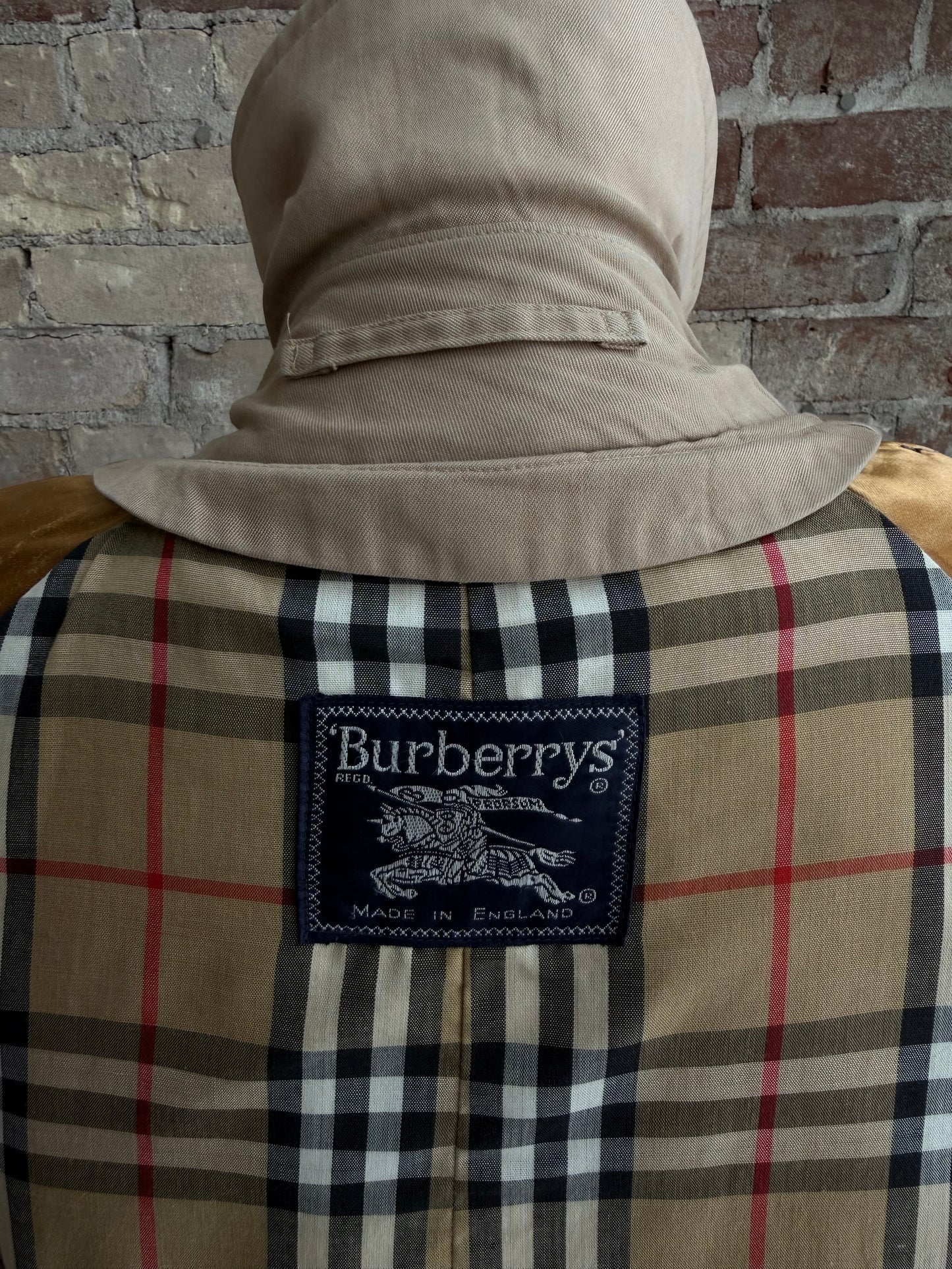 Vintage Burberrys classic khaki trench