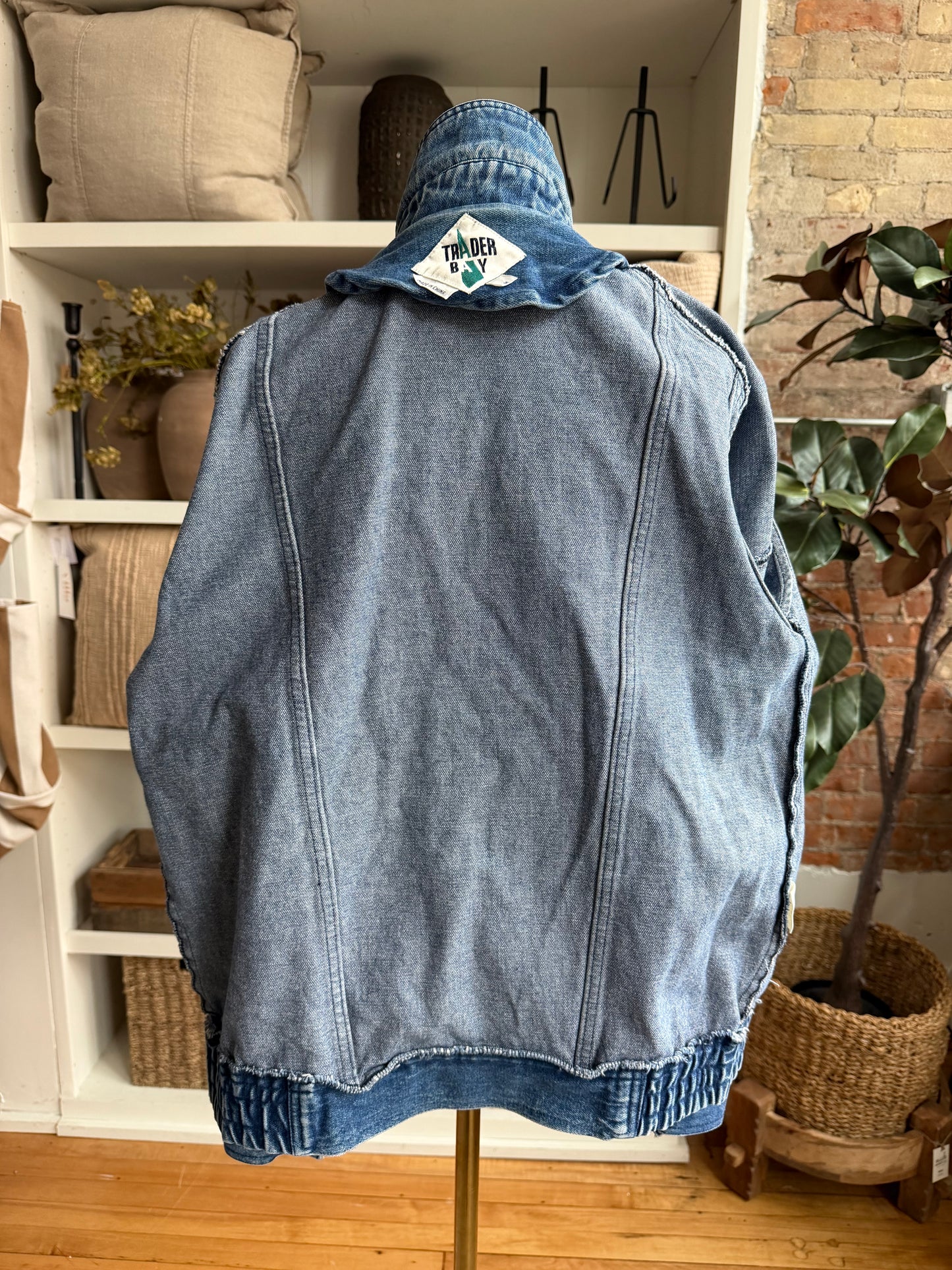 90s Trader’s Bay denim bomber jacket
