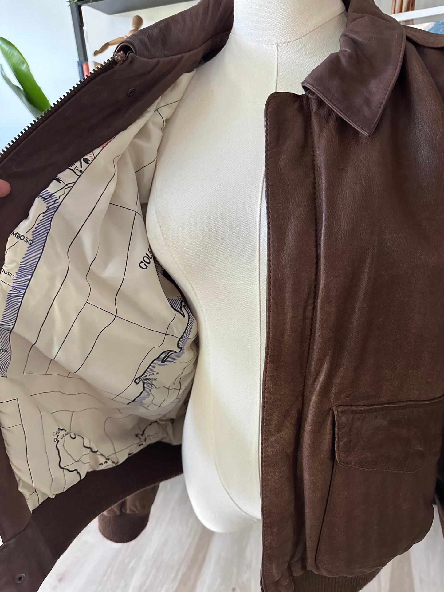 90s Otello Pelle leather bomber. Made in Korea