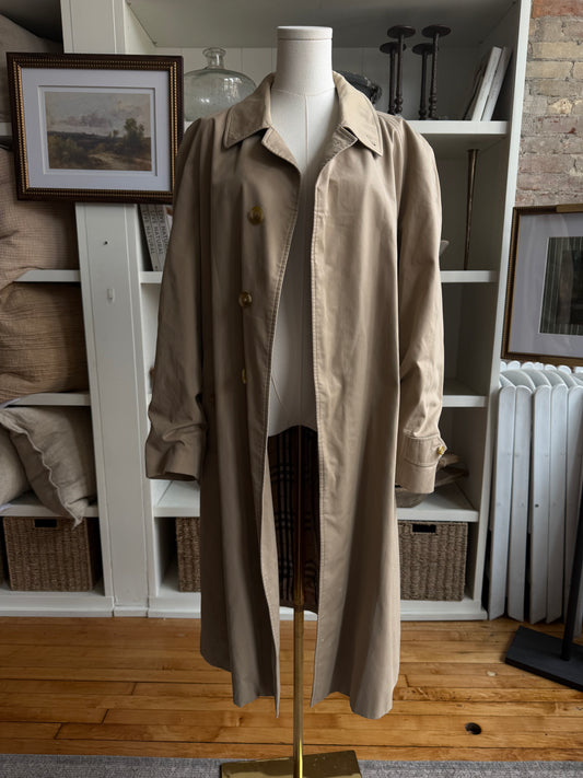 Vintage Burberry Camden trench coat. Made in the USA