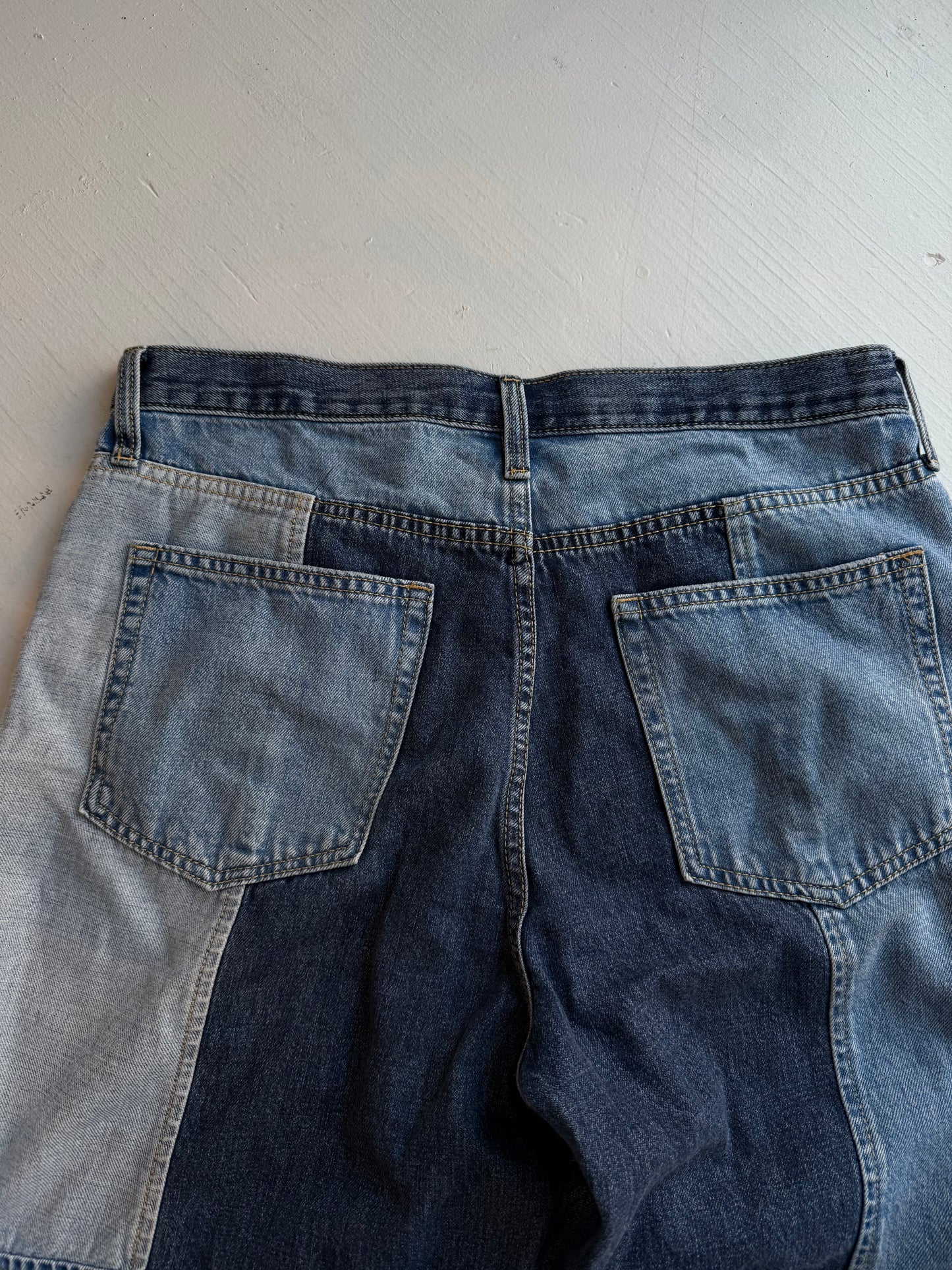 Gap Barrel highrise patchwork jeans. Size 30 (10R)