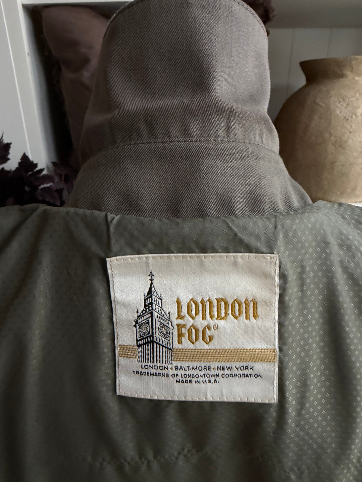 80s London Fog taupe trench. Made in the USA. Fits S-L
