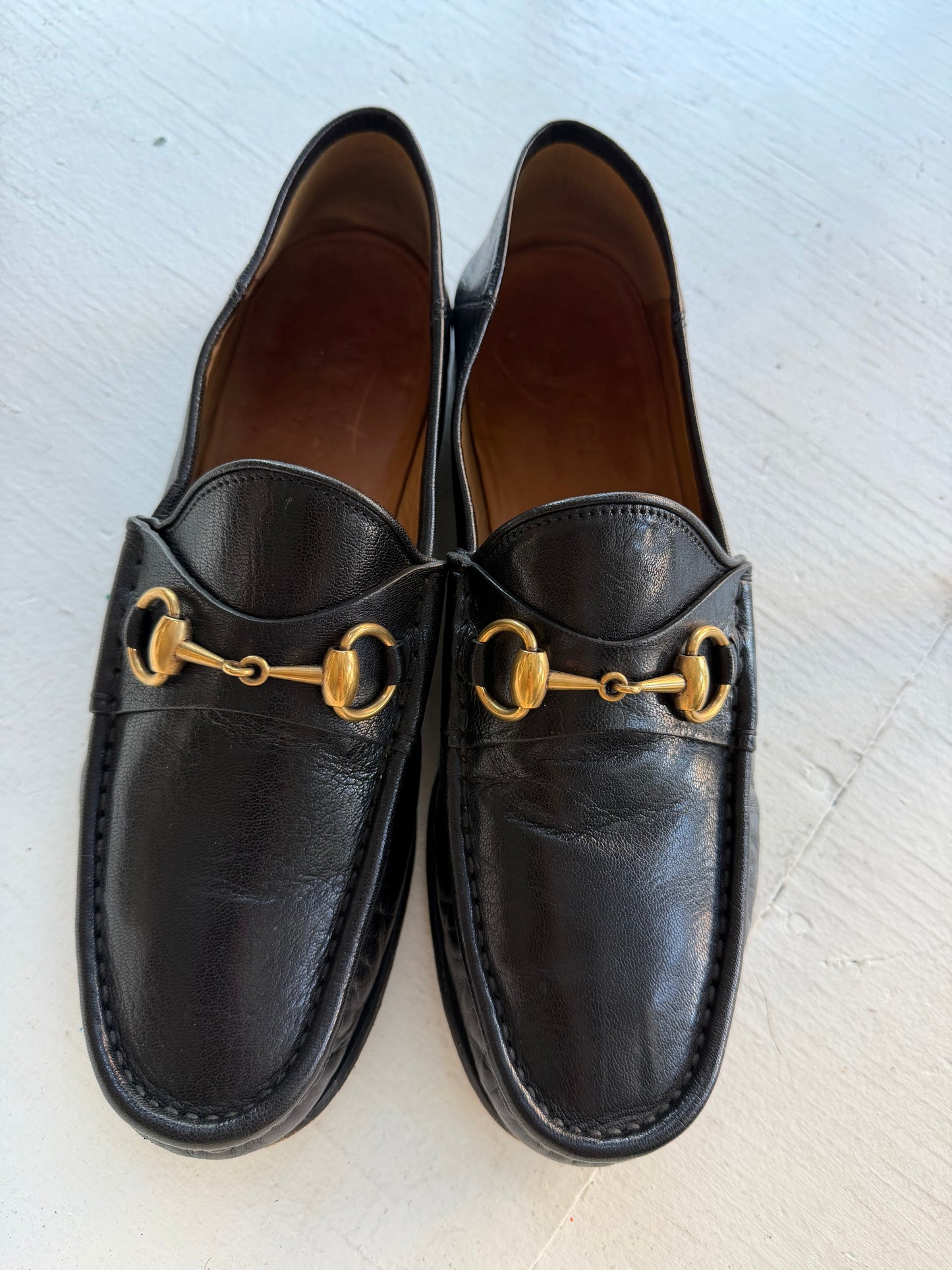 Vintage black Gucci loafers. Labeled men’s size 7. Fits like women’s 9.5/10