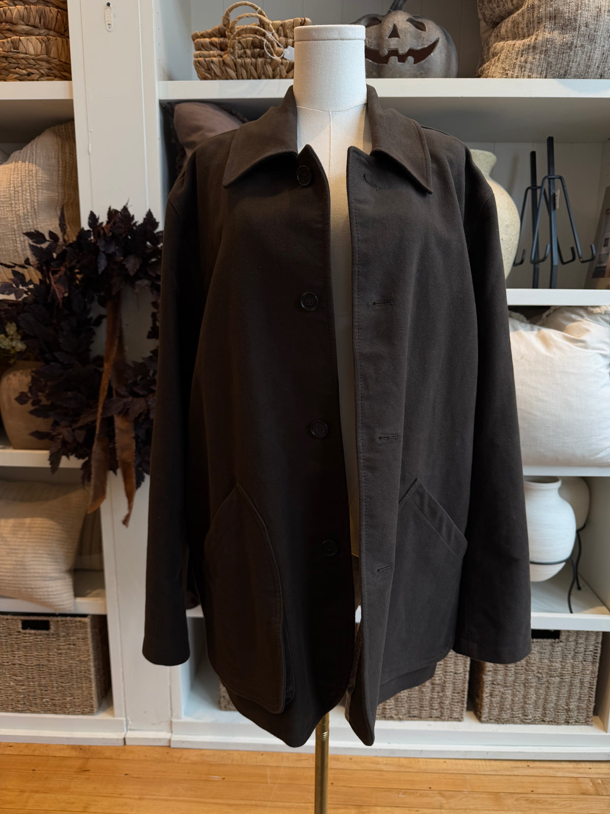 Banana Republic Italian Moleskin barn jacket in dark brown. Size L