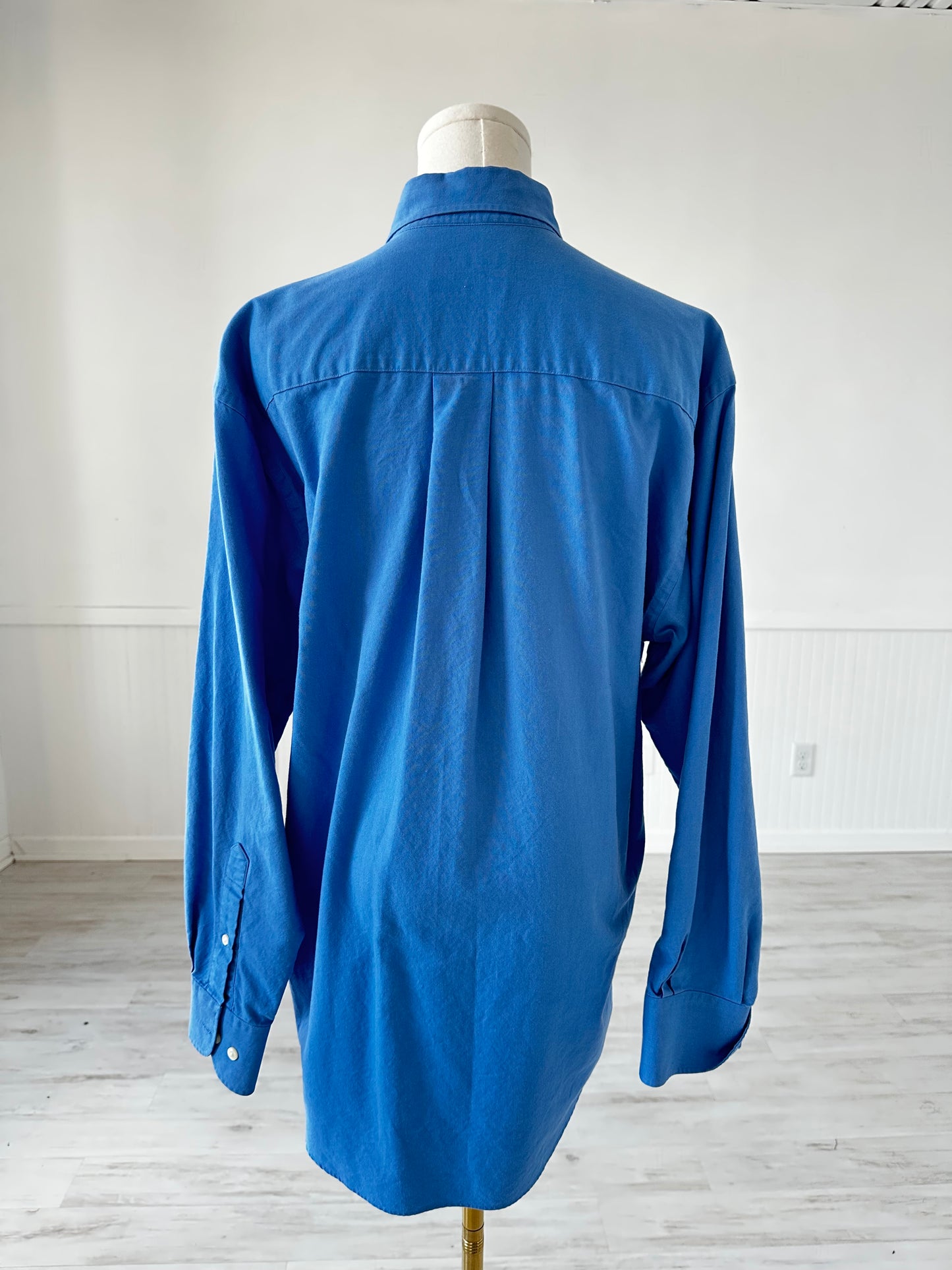 80s Nautica dark blue oxford button down. Made in Hong Kong