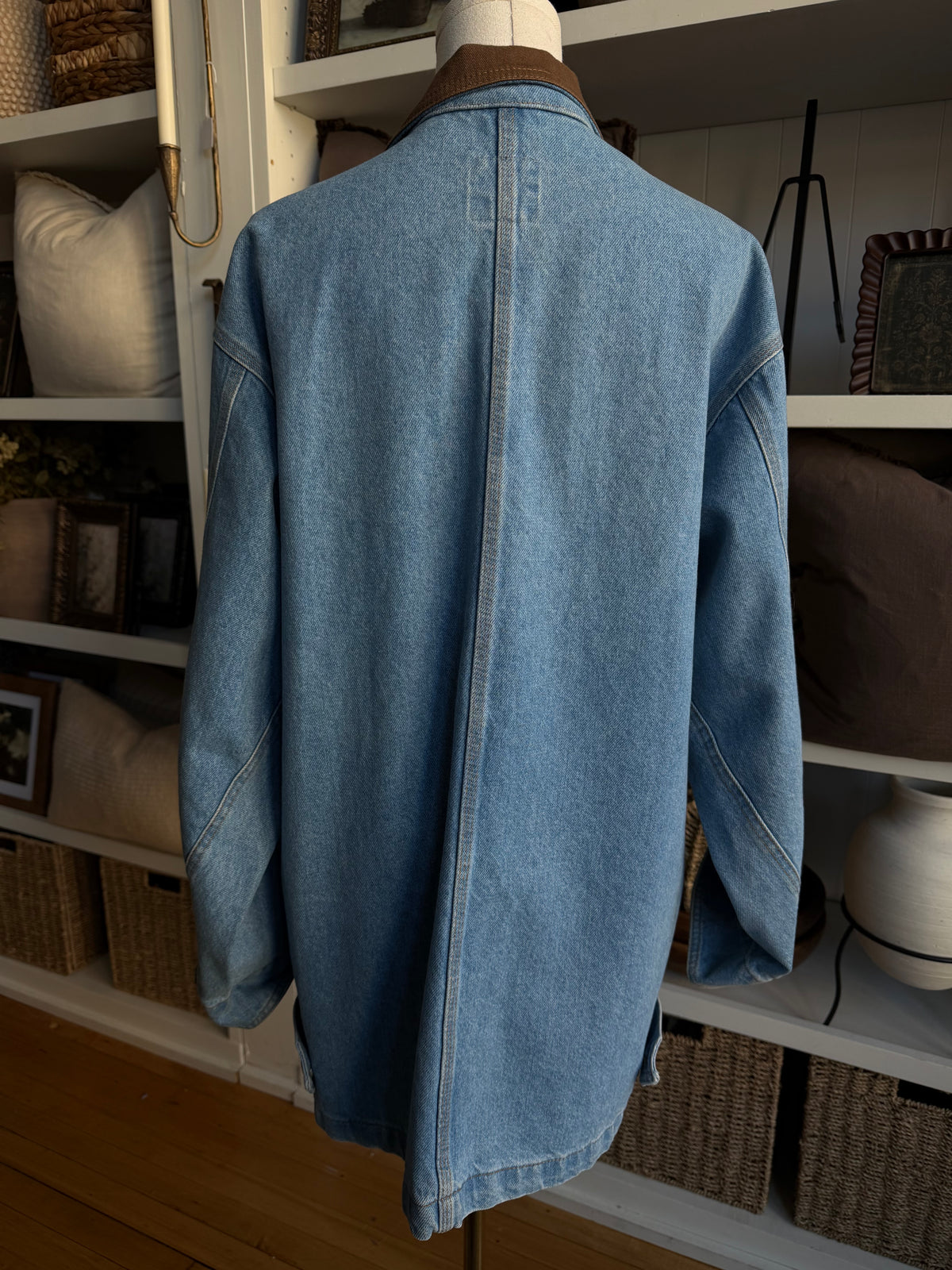 90s Sunbelt denim chore coat. Fits M-L