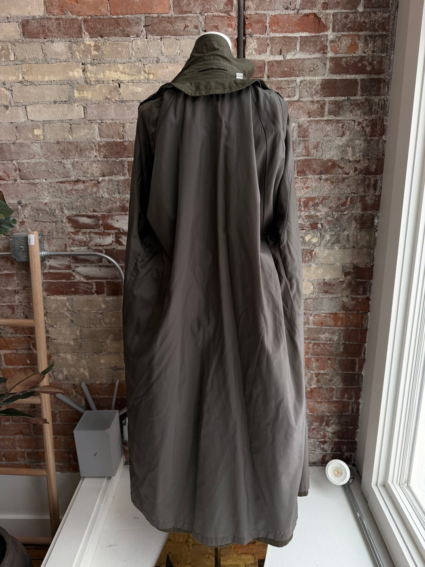 80/90s Green trench (missing zip out lining)