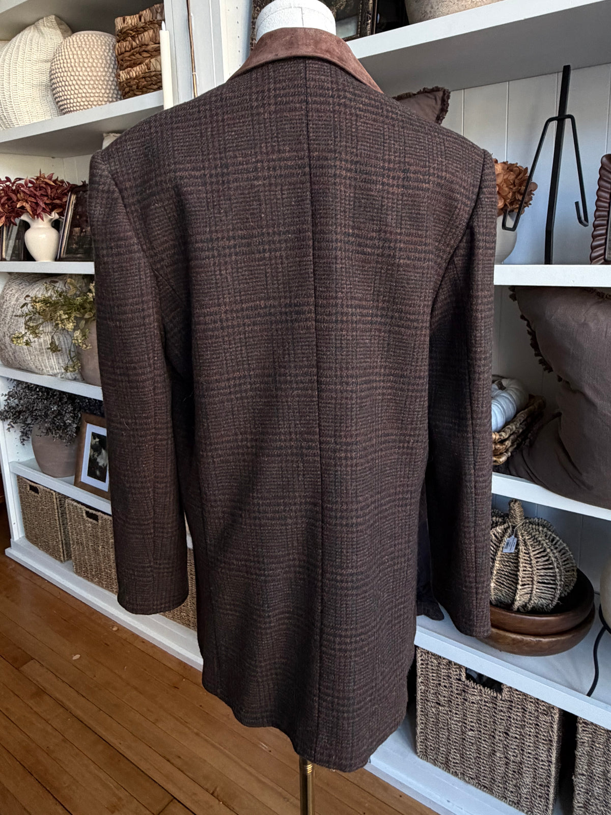 90s Braebrook tweed blazer with leather collar. Fits XS-M petite
