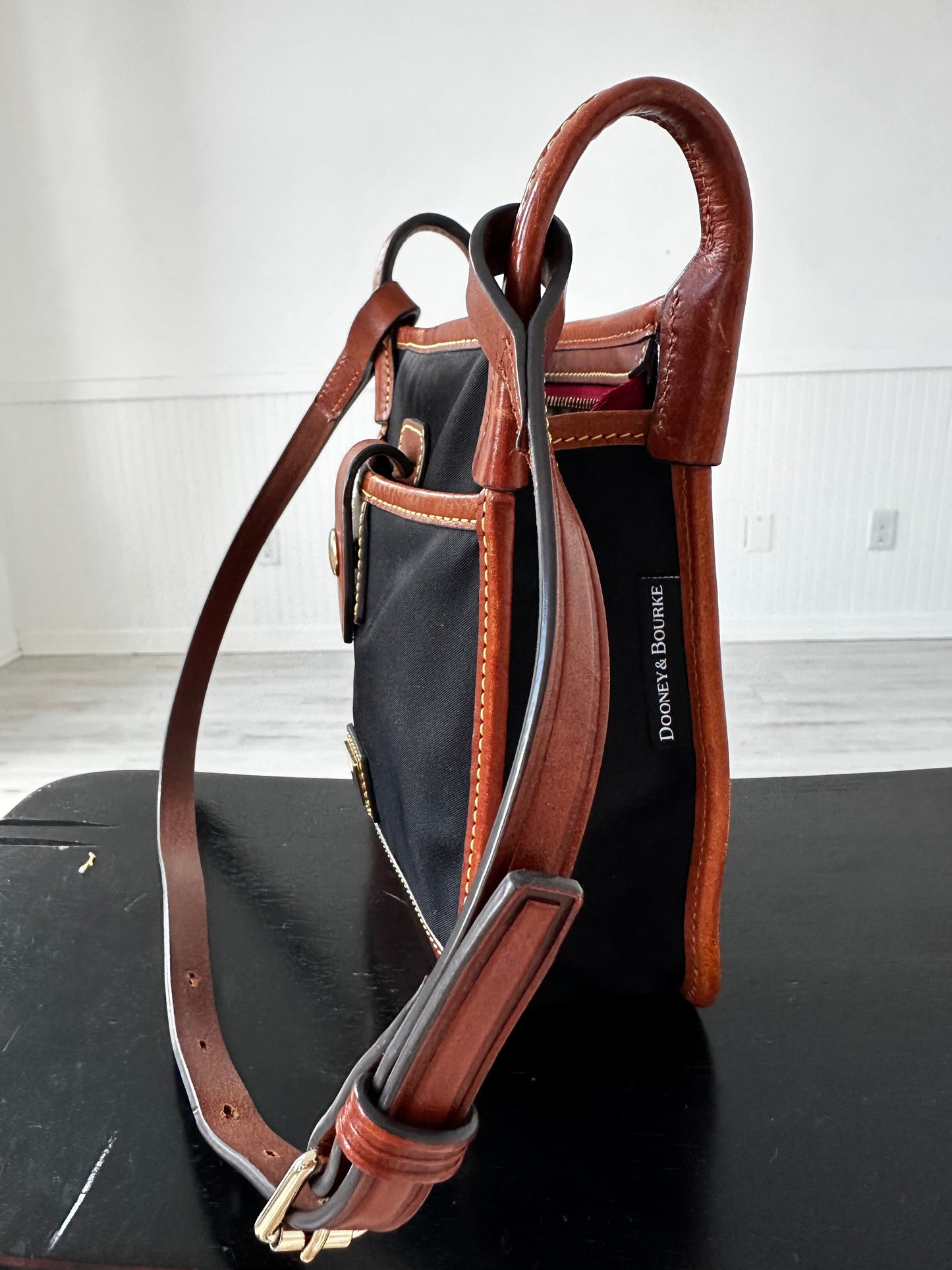 Dooney and Bourke Wayfair letter carrier bag