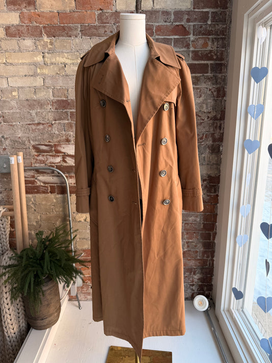 80s London Fog trench with zip out faux fur lining. Made in the USA