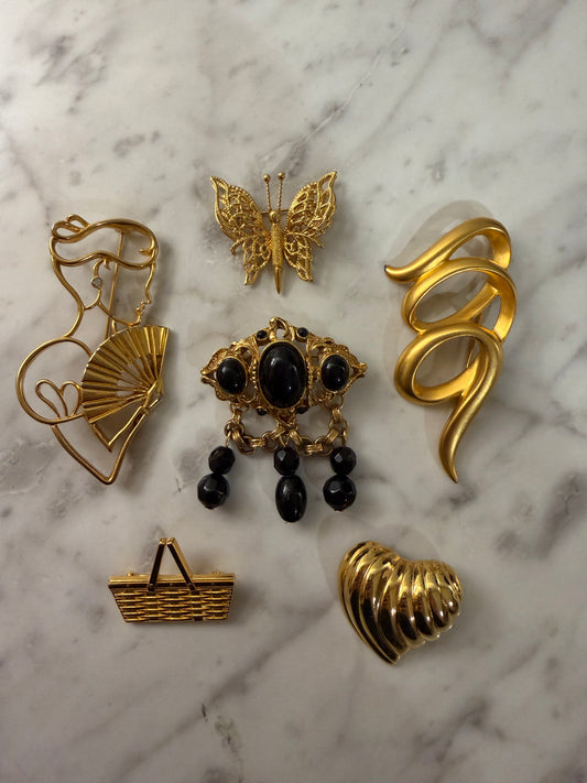 Vintage brooch pack