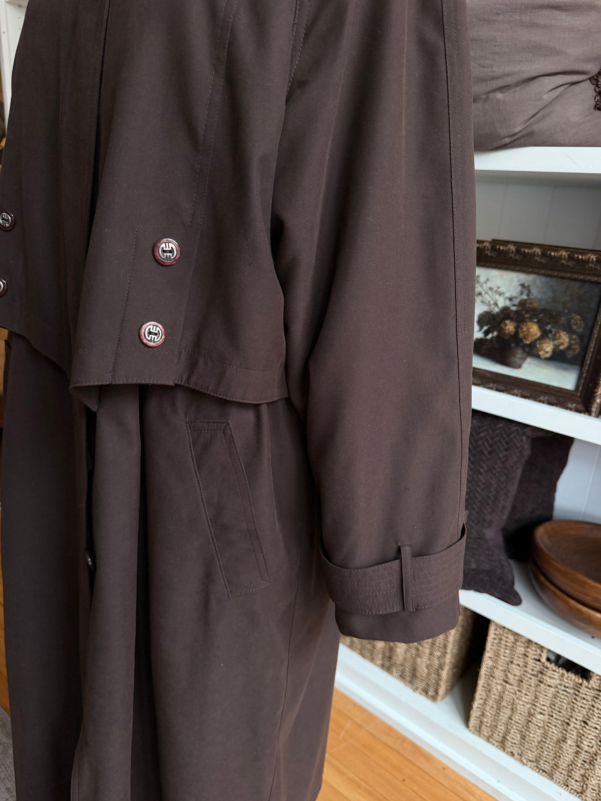 90s Valerie Stevens Petites brown trench. Fits S-L petite