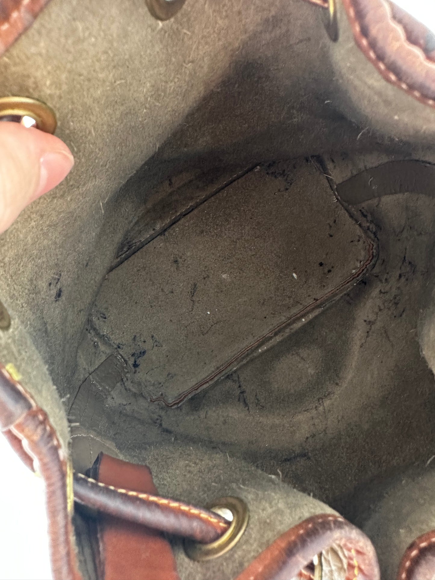 90s Dooney and Bourke drawstring bucket bag