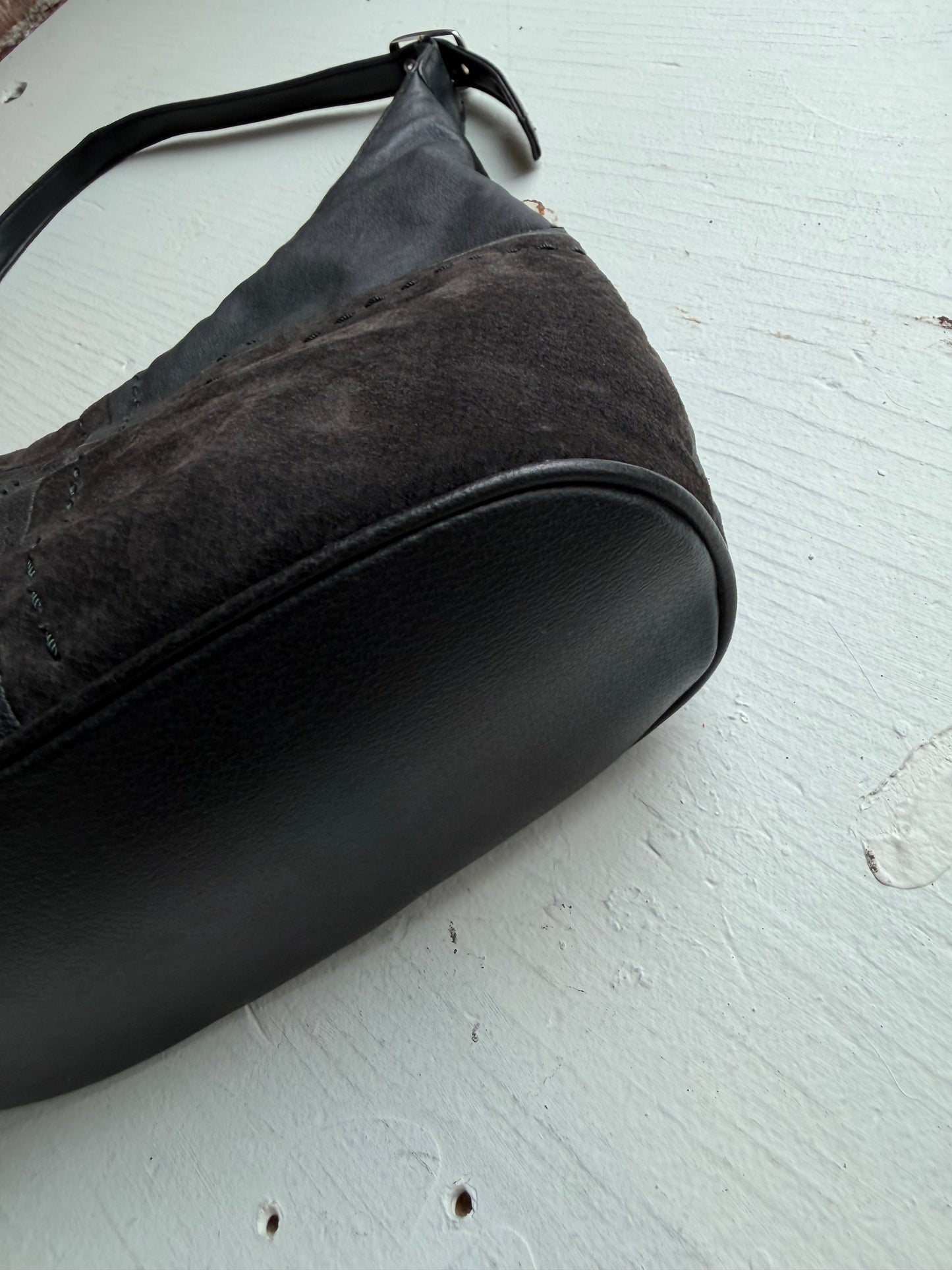 90s Hush Puppies black leather and suede shoulder bag