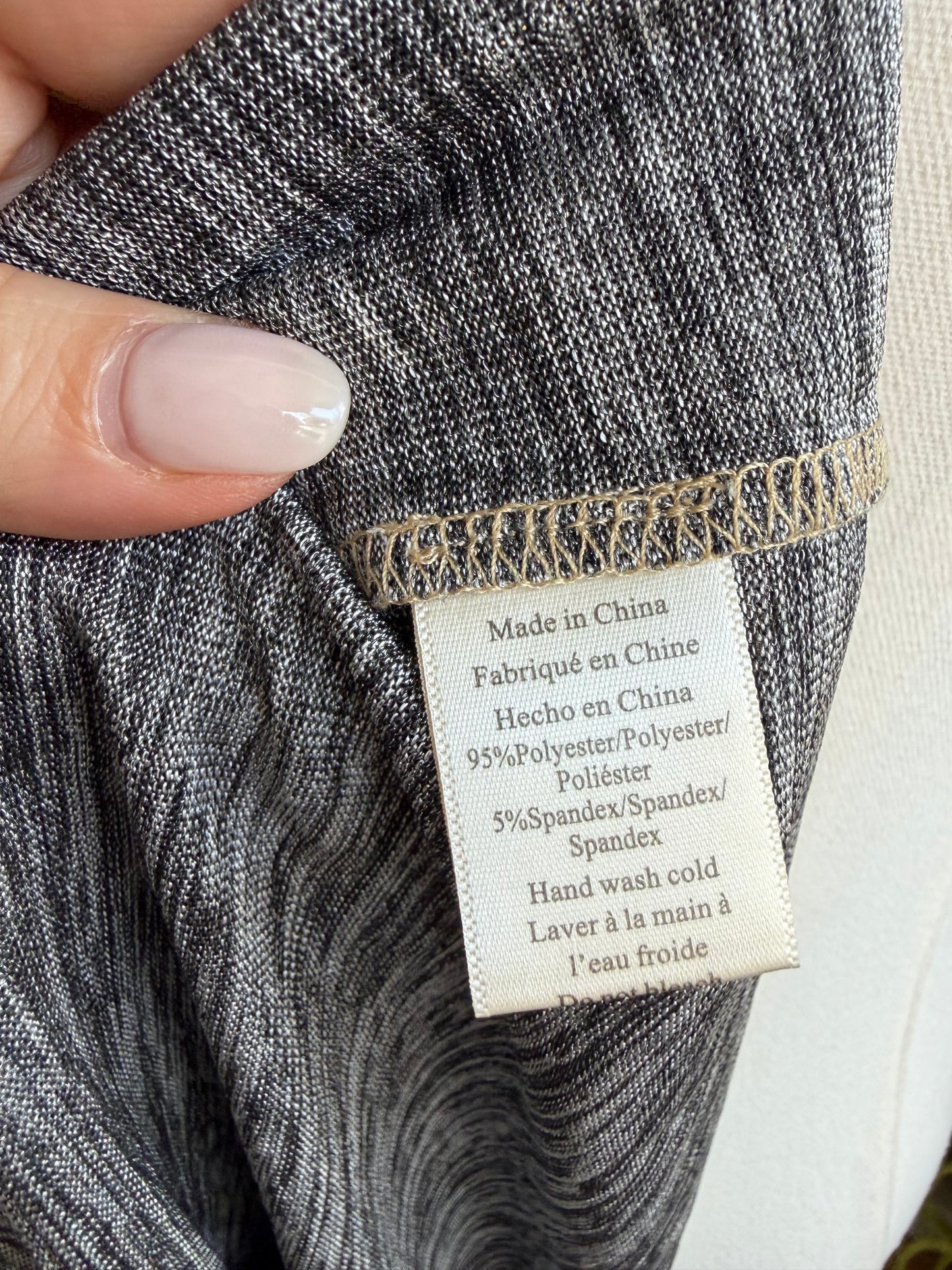 Anthropologie Porridge gold tee. Size large. NWT