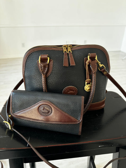 90s Dooney and Bourke navy satchel with matching wallet