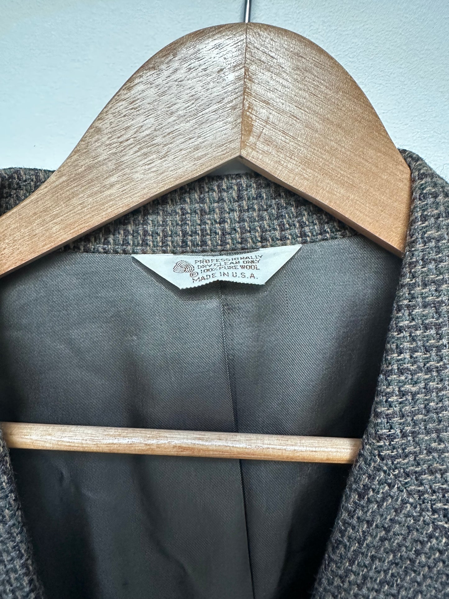 Vintage Tweed blazer with suede elbow patches