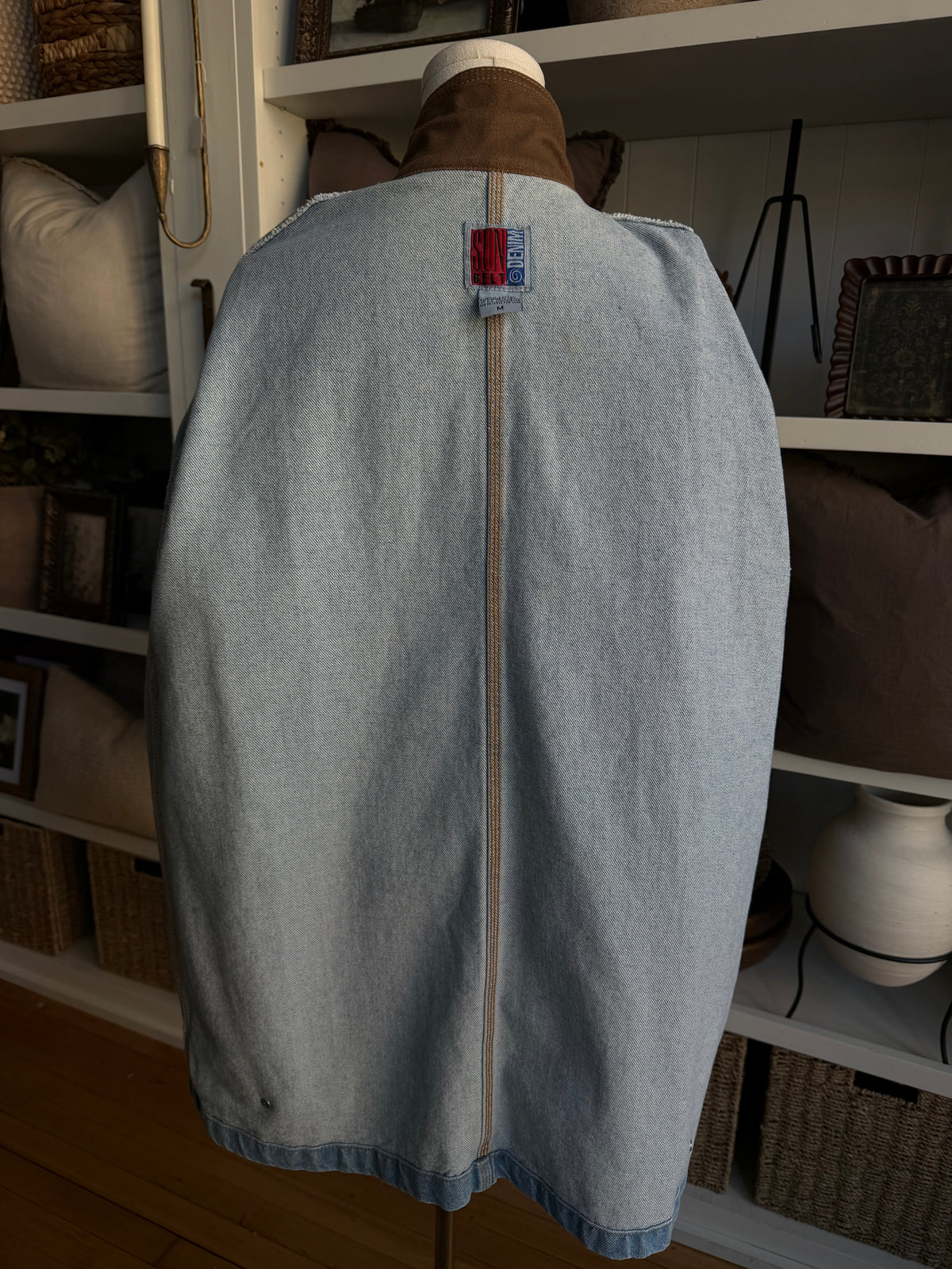 90s Sunbelt denim chore coat. Fits M-L