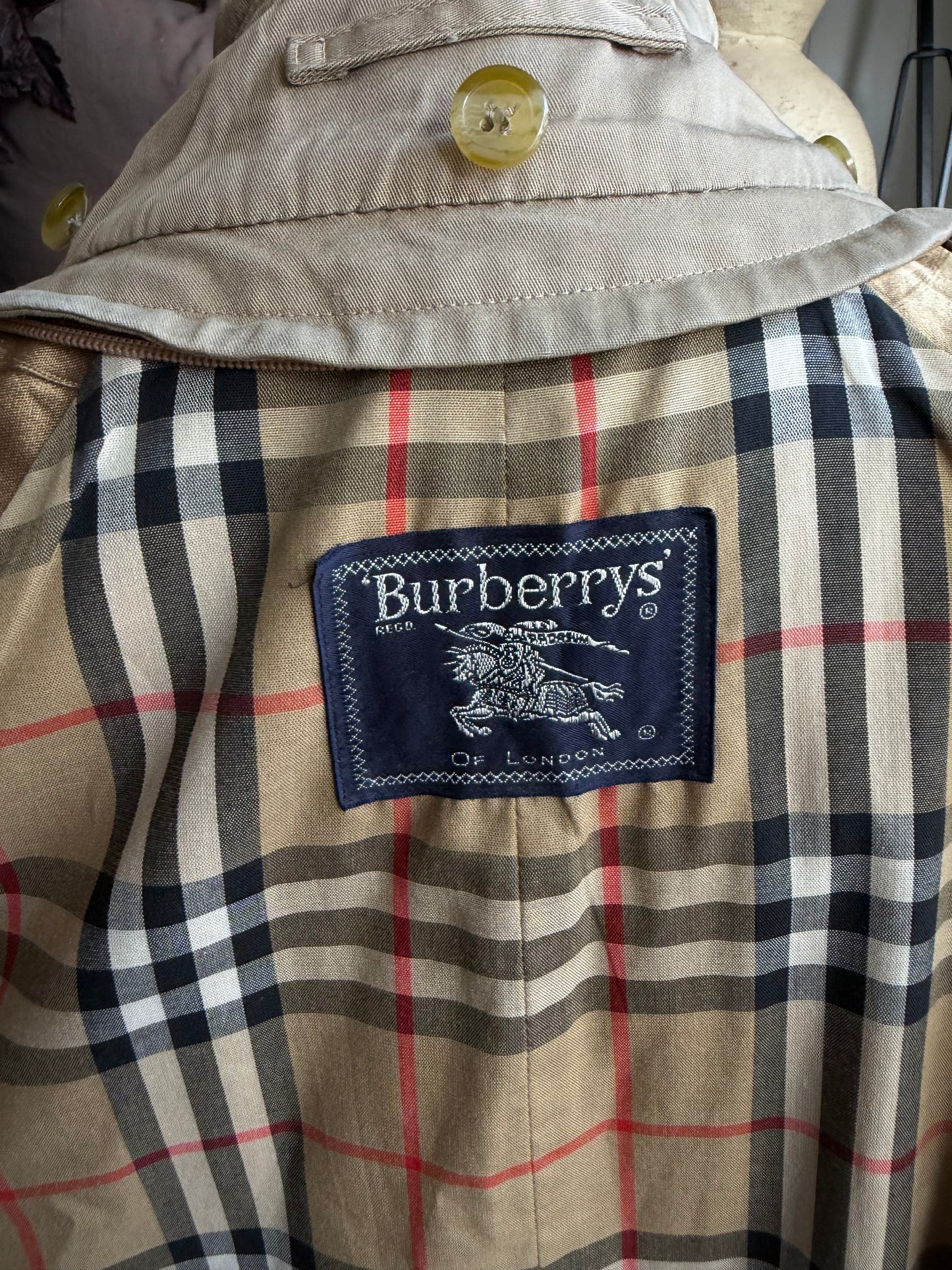 Vintage Burberry khaki trench with zip out wool liner. Fits M-XL