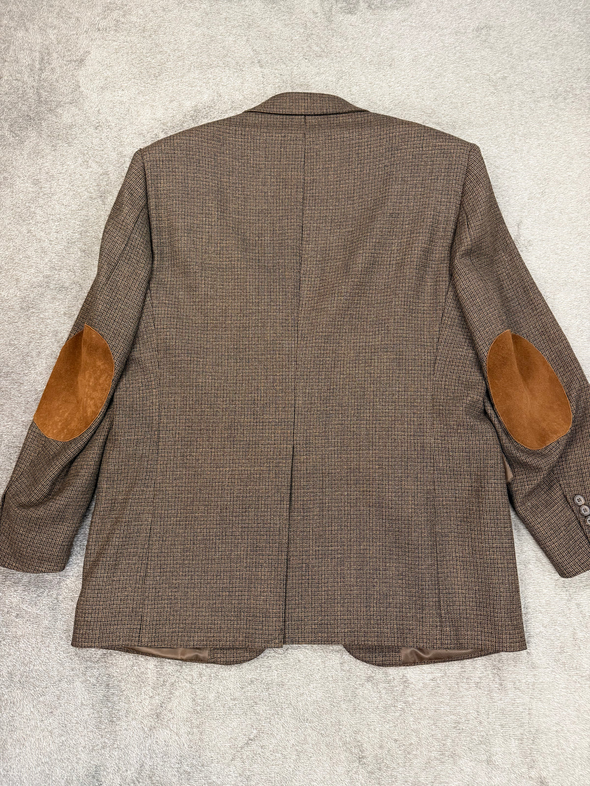 90s RBM wool blazer with suede elbow patches. Fits M-L