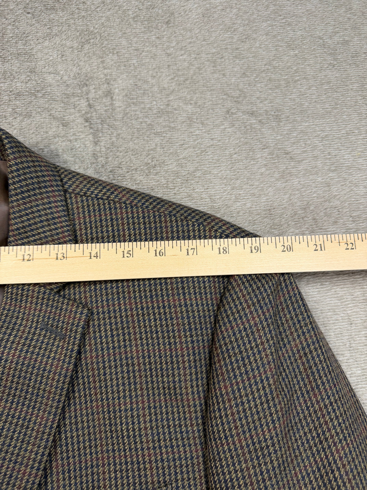 90s Lauren Ralph Lauren wool blazer. Fits M-L