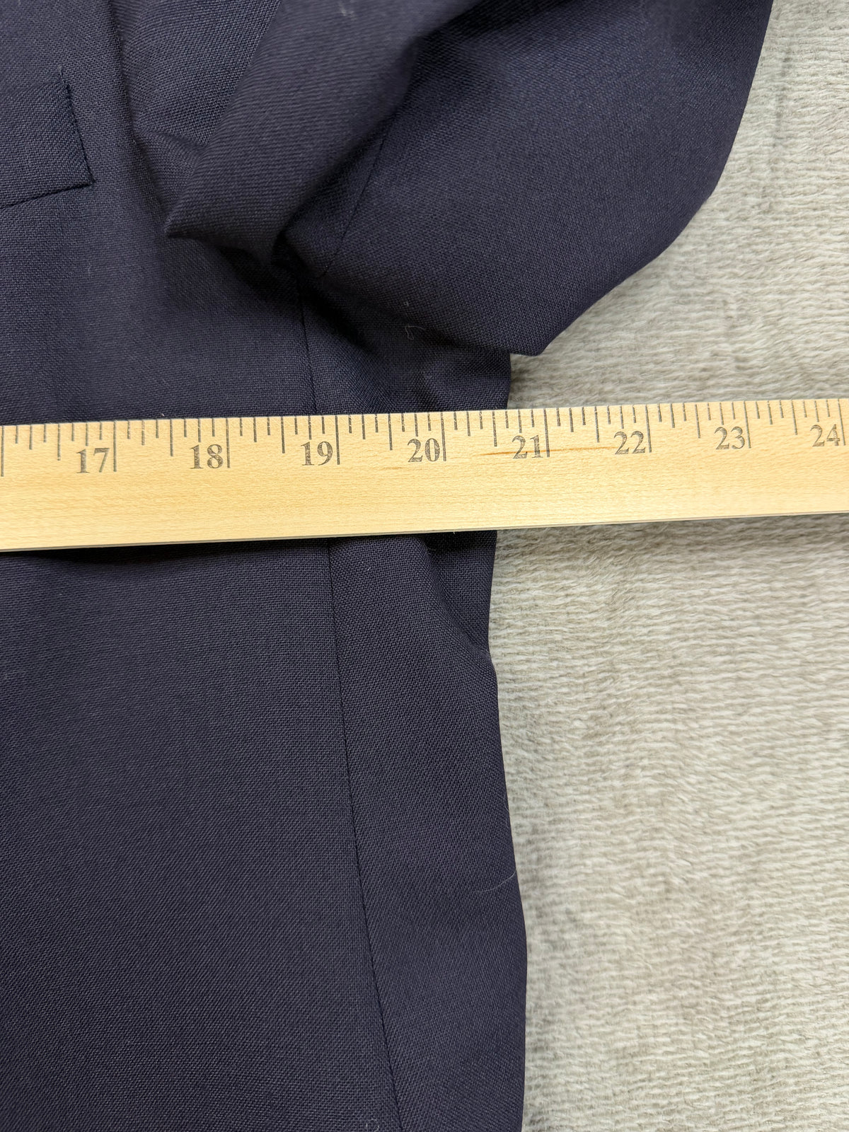 90s Chaps Ralph Lauren navy wool blazer. Fits S-M