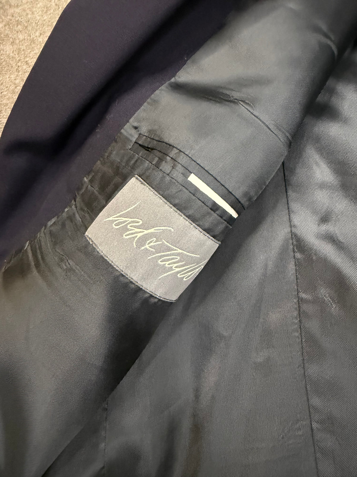 90s Chaps Ralph Lauren navy wool blazer. Fits M-L