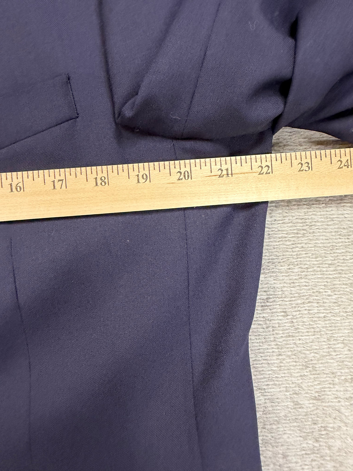 90s Chaps Ralph Lauren navy wool blazer. Fits M-L