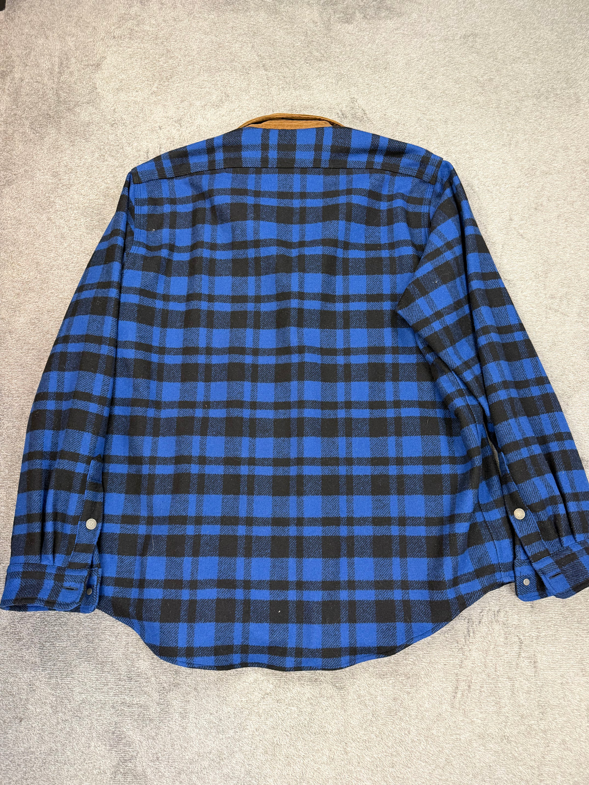 Polo Ralph Lauren plaid wool jacket with corduroy collar. Fits M-XL