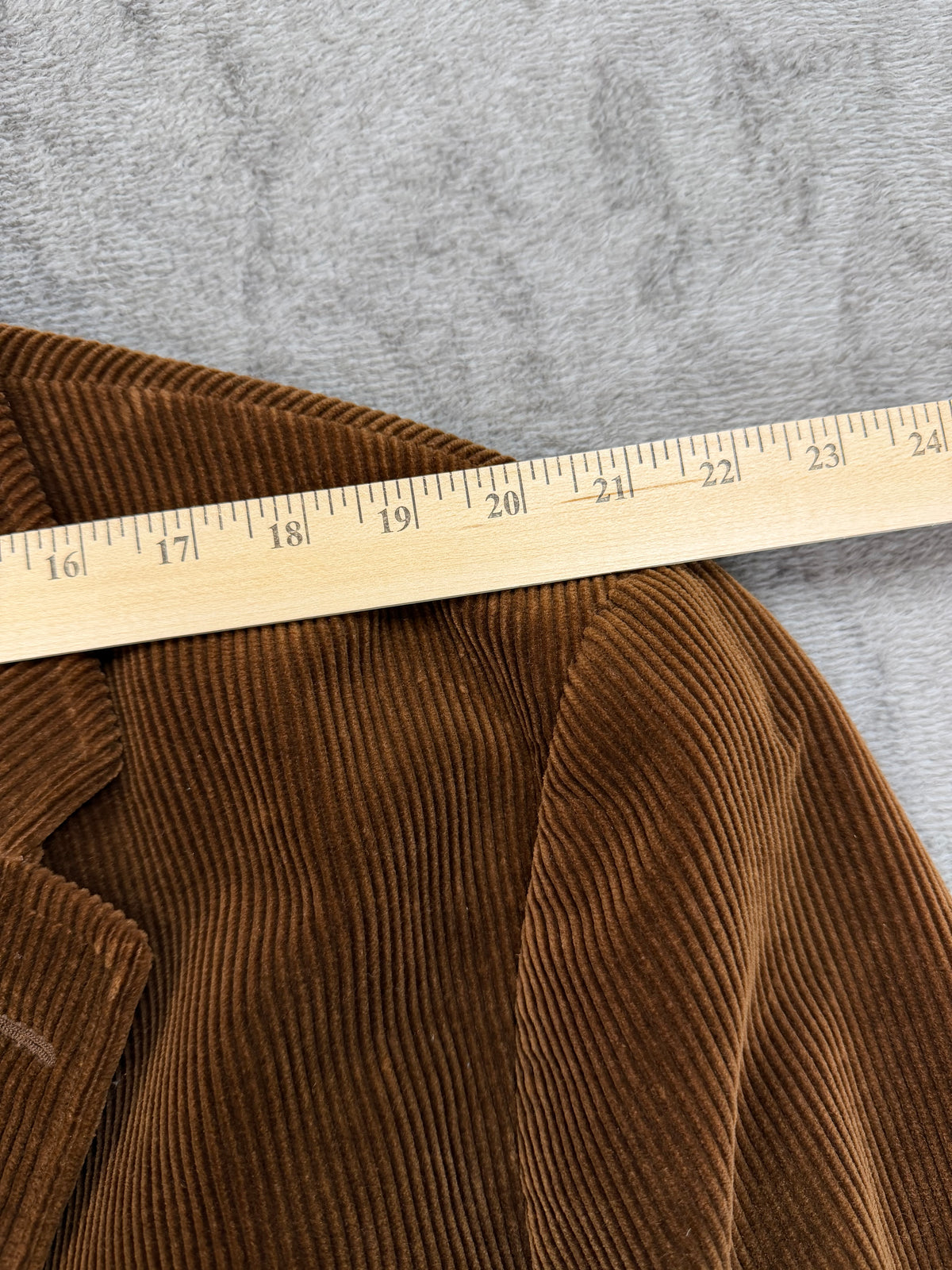 90s Polo Ralph Lauren brown corduroy blazer. Fits M-XL
