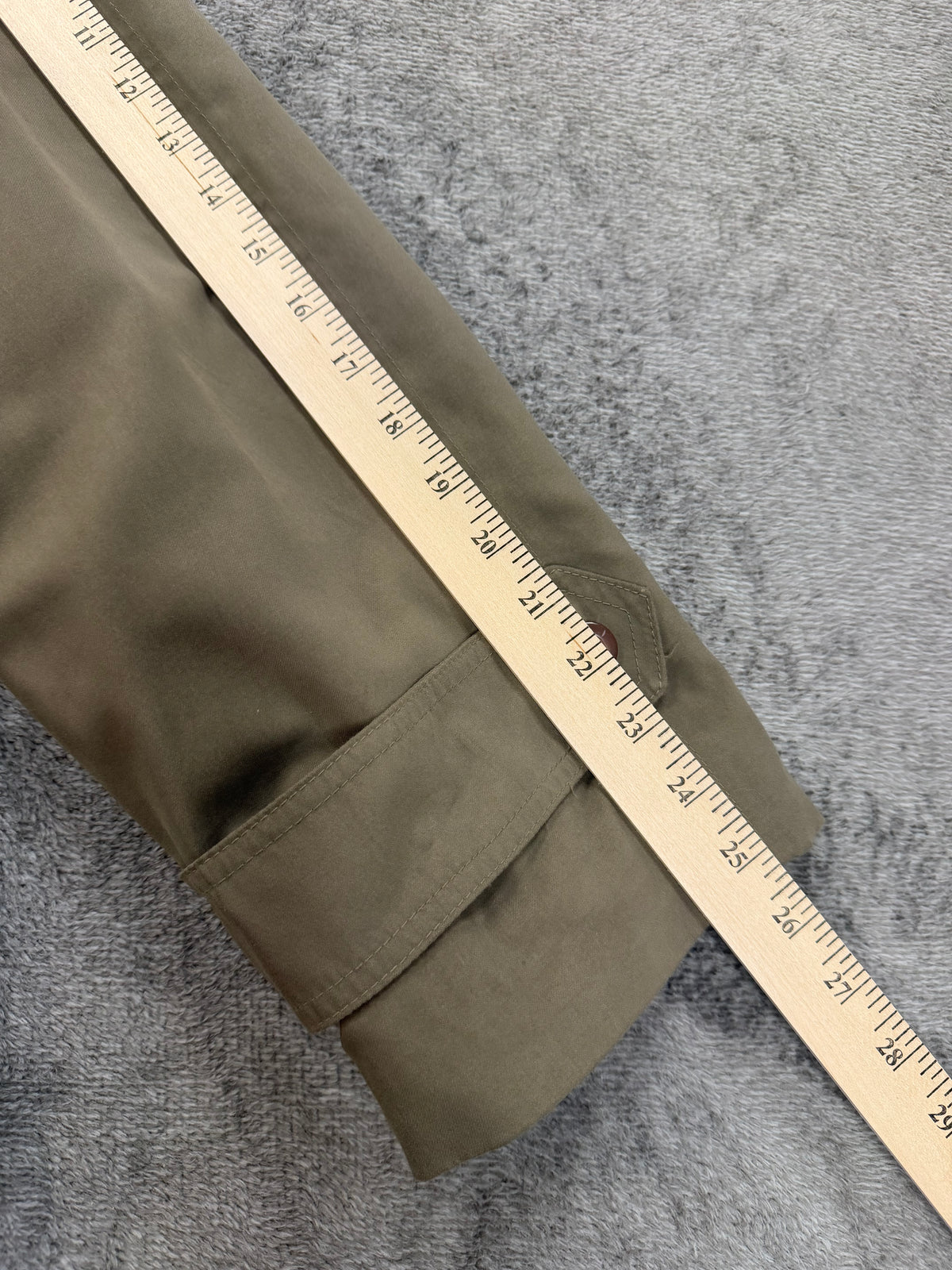 90s Chaps Ralph Lauren drapey trench with zip out lining. Fits M-XL